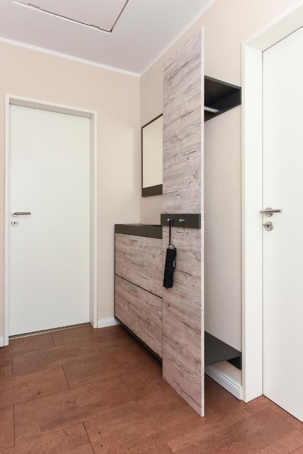 Ferienwohnung Haus Heimathafen エセンス エクステリア 写真