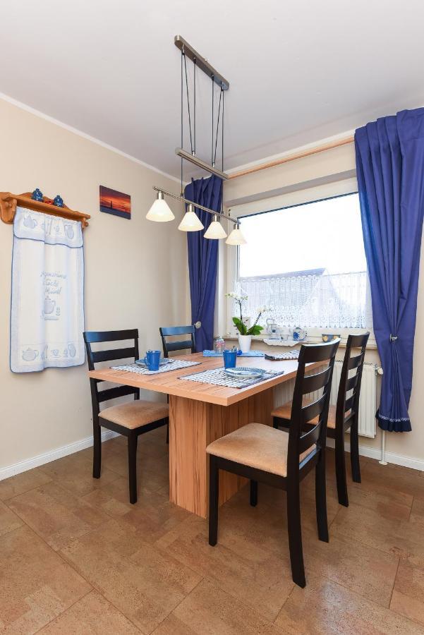 Ferienwohnung Haus Heimathafen エセンス エクステリア 写真