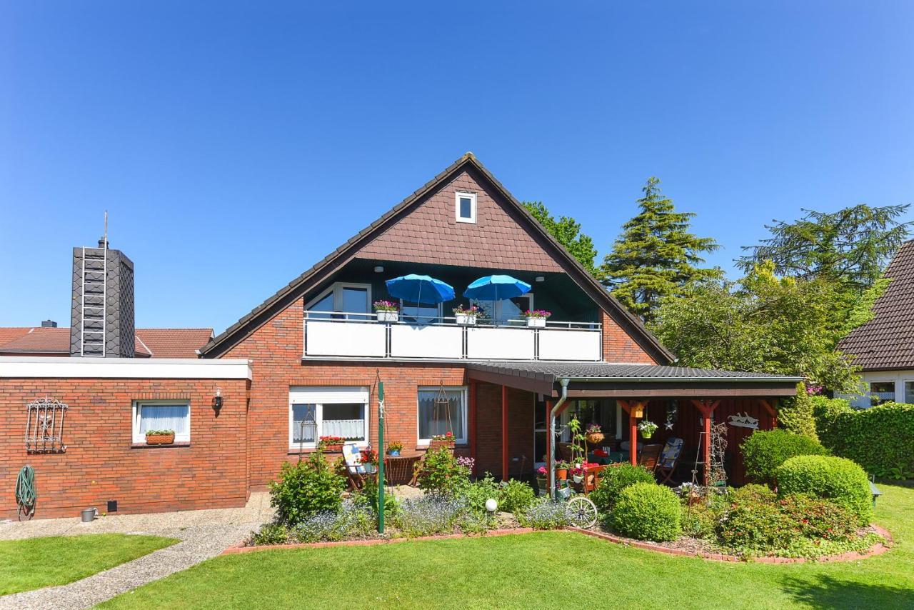 Ferienwohnung Haus Heimathafen エセンス エクステリア 写真